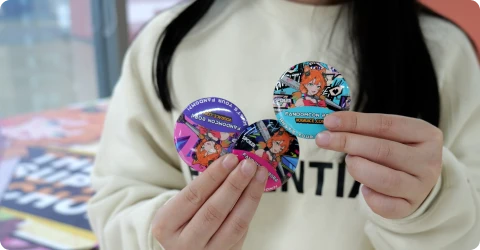 Vograce为展会制作的马口铁徽章